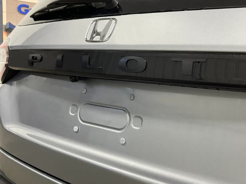 Thumbnail: 2025 Honda Pilot - 6