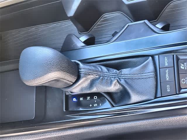 Thumbnail: 2025 Toyota Camry - 16