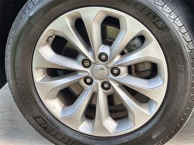 Thumbnail: 2015 Kia Sorento - 9
