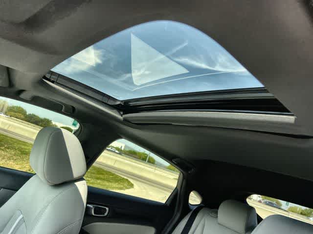 Thumbnail: 2025 Honda Civic - 32