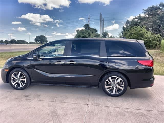 2022 Honda Odyssey Touring photo 4