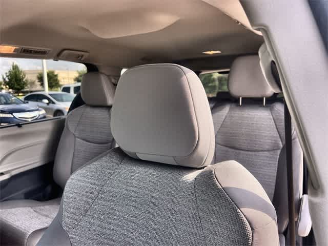 Thumbnail: 2021 Toyota Sienna - 25