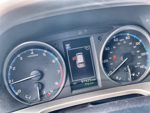 Thumbnail: 2018 Toyota RAV4 - 19