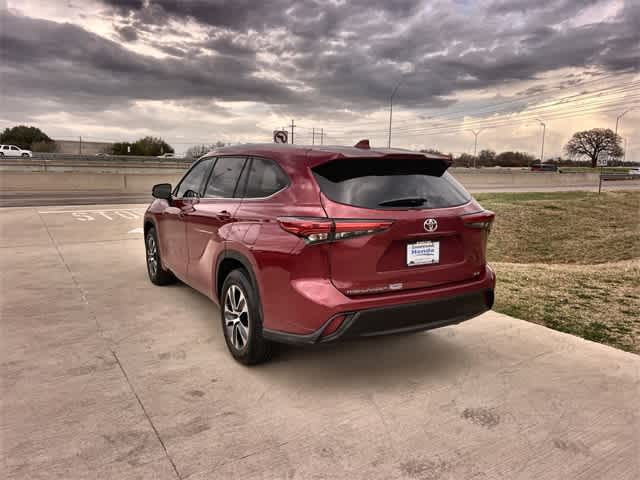 Thumbnail: 2021 Toyota Highlander - 5