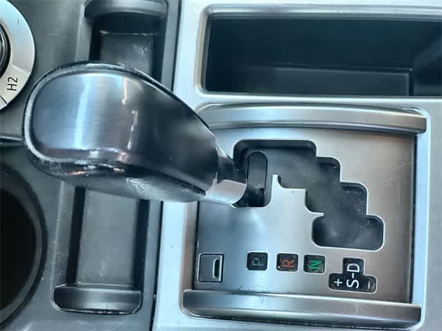 Thumbnail: 2016 Toyota 4Runner - 16