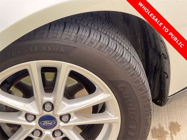Thumbnail: 2016 Ford Focus - 23