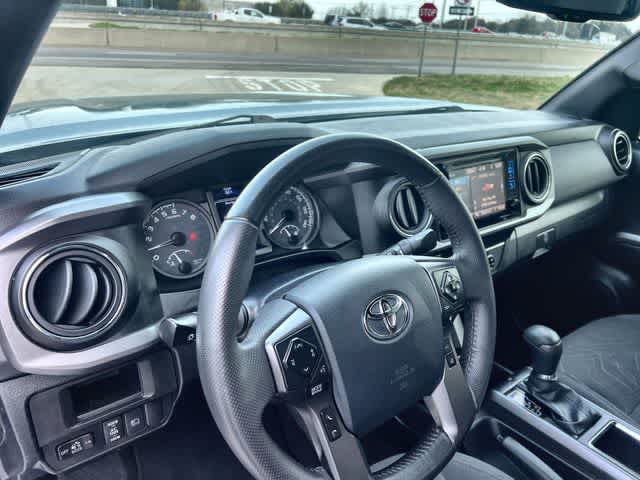 Thumbnail: 2019 Toyota Tacoma - 15