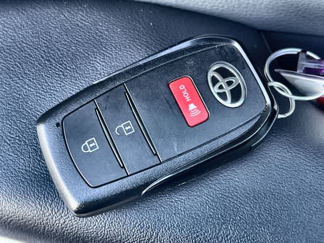 Thumbnail: 2024 Toyota Prius - 21