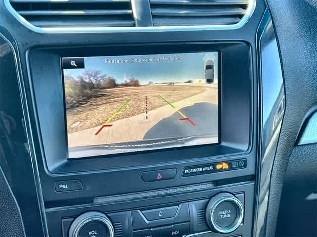 Thumbnail: 2016 Ford Explorer - 26