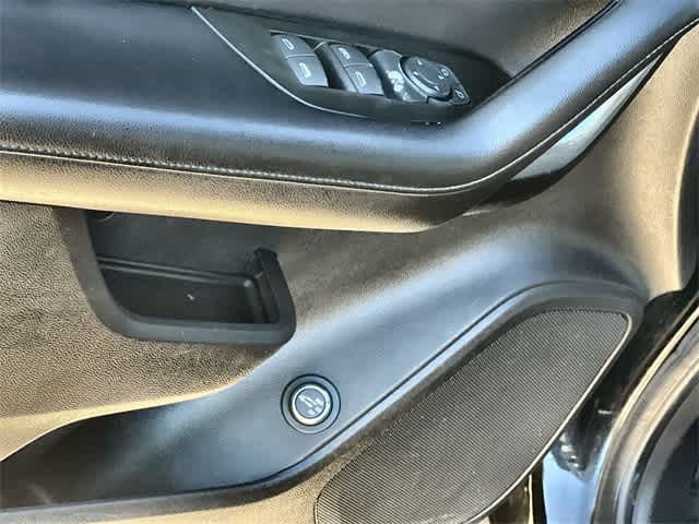 Thumbnail: 2020 Chevrolet Blazer - 30