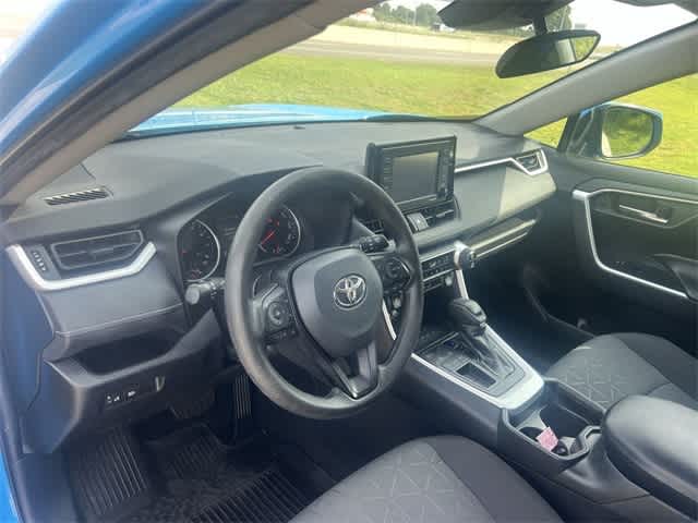 2021 Toyota RAV4 XLE 15