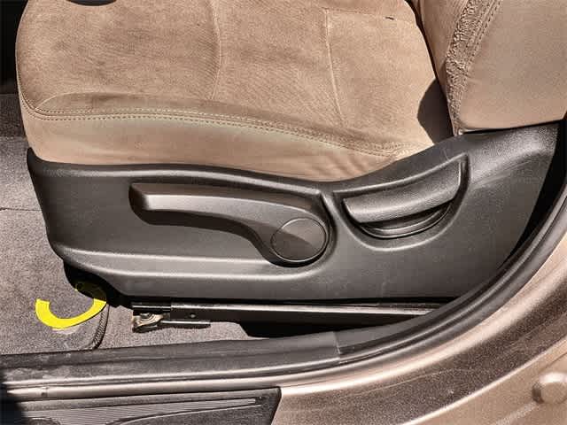 Thumbnail: 2014 Hyundai Elantra - 30