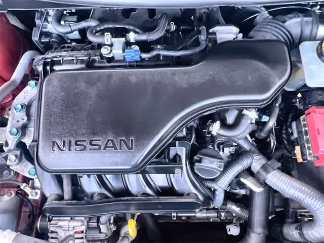 Thumbnail: 2020 Nissan Rogue Sport - 10