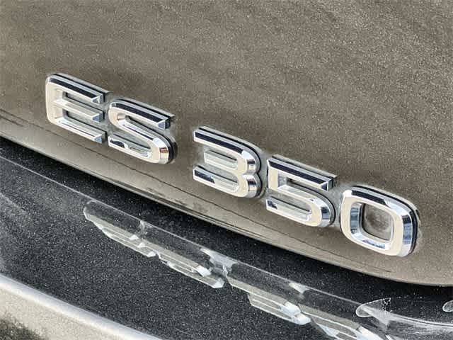 Thumbnail: 2019 Lexus ES - 8