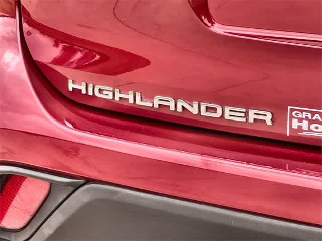 Thumbnail: 2021 Toyota Highlander - 8