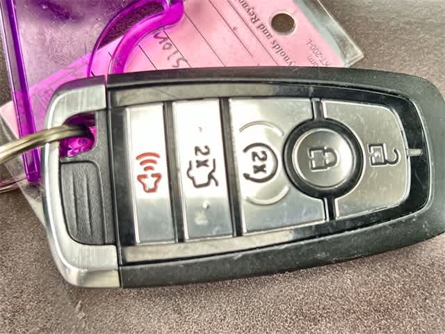 Thumbnail: 2017 Ford Fusion - 21