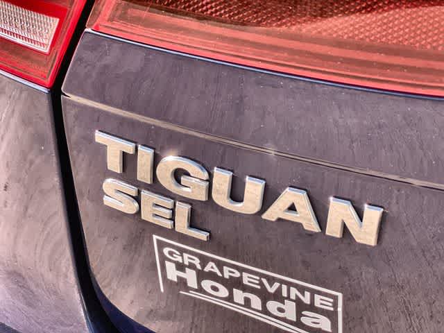 Thumbnail: 2021 Volkswagen Tiguan - 8