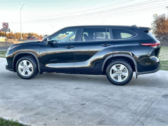 Thumbnail: 2024 Toyota Highlander - 4