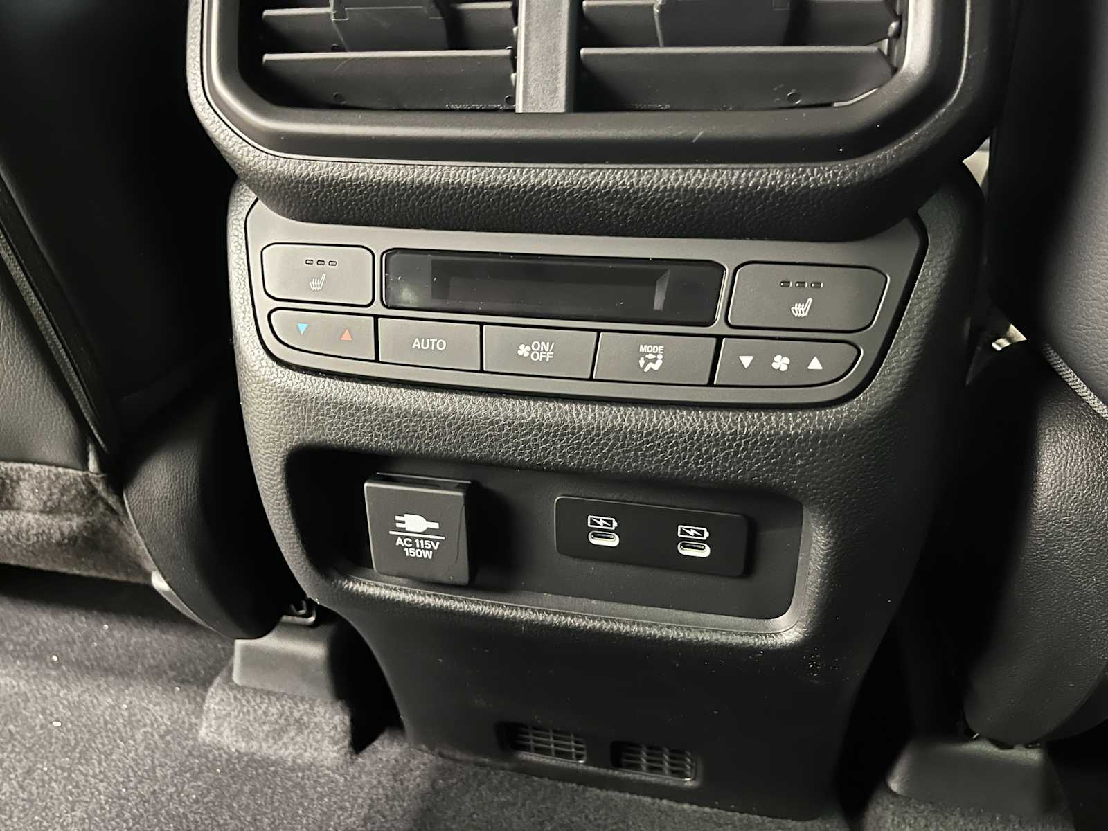 Thumbnail: 2026 Honda Pilot - 24