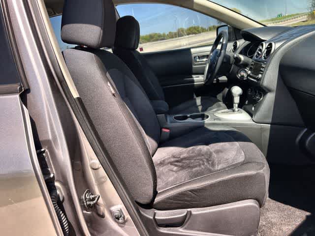 Thumbnail: 2015 Nissan Rogue - 12