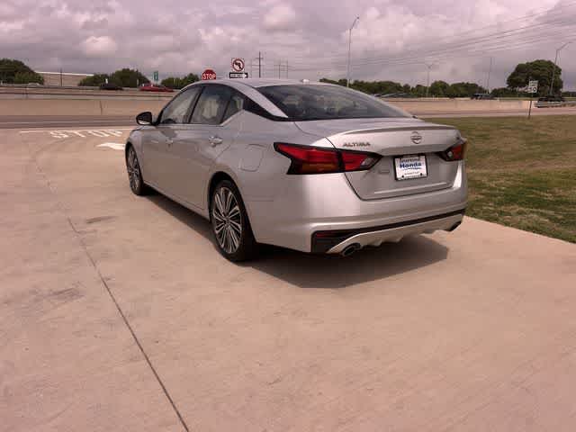 Thumbnail: 2023 Nissan Altima - 5