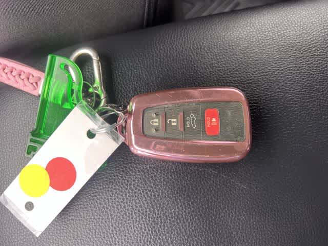 Thumbnail: 2024 Toyota RAV4 - 21