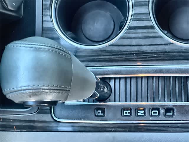 Thumbnail: 2014 Chevrolet Traverse - 16