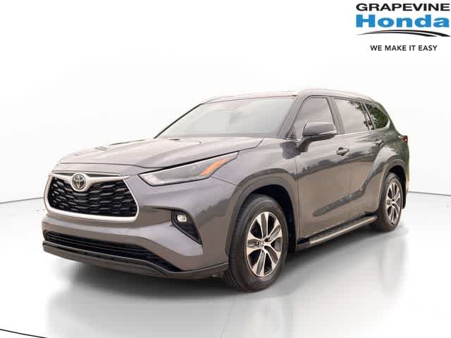 2024 Toyota Highlander LE -
                  Grapevine, TX