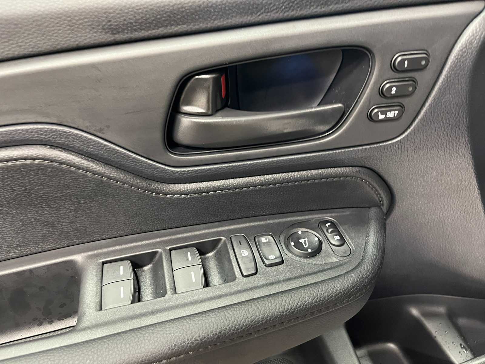 Thumbnail: 2026 Honda Odyssey - 12