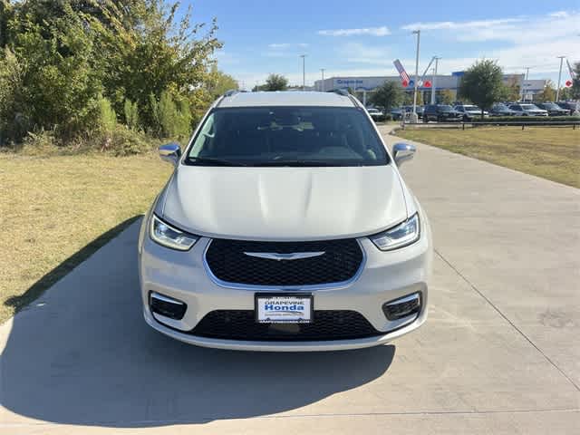 Thumbnail: 2021 Chrysler Pacifica - 7