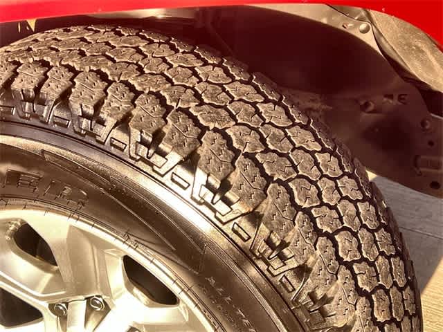 Thumbnail: 2016 Toyota 4Runner - 23