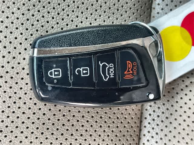 Thumbnail: 2016 Hyundai Santa Fe - 21