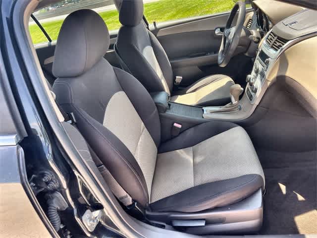 Thumbnail: 2012 Chevrolet Malibu - 12
