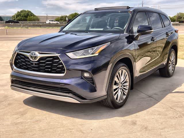 Thumbnail: 2022 Toyota Highlander - 2