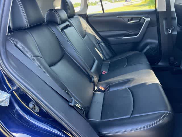Thumbnail: 2019 Toyota RAV4 - 14