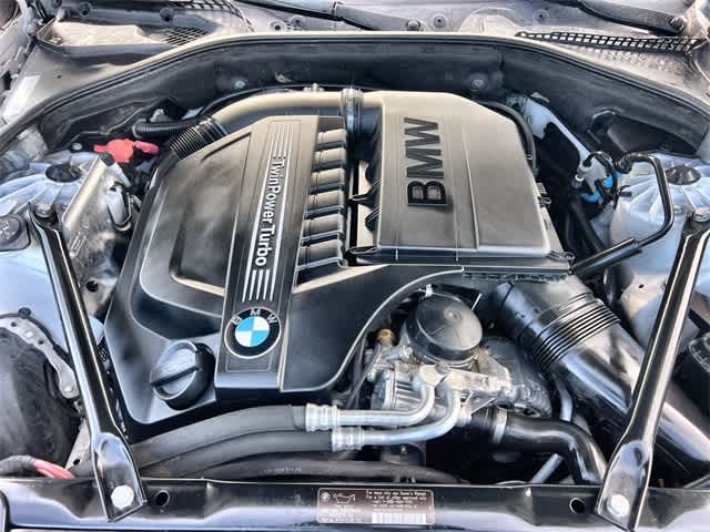 Thumbnail: 2012 BMW 5 Series - 10