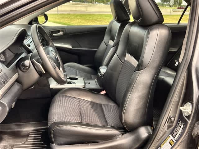 Thumbnail: 2012 Toyota Camry - 11