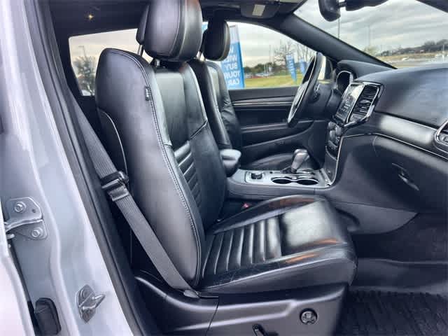 Thumbnail: 2019 Jeep Grand Cherokee - 12