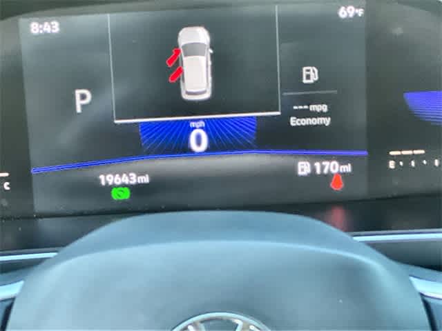 Thumbnail: 2022 Volkswagen Tiguan - 19