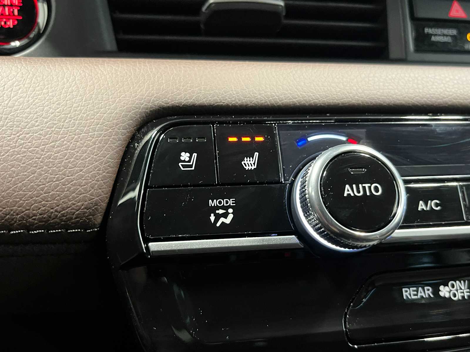 Thumbnail: 2026 Honda Pilot - 21