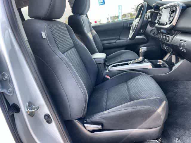 Thumbnail: 2021 Toyota Tacoma - 12