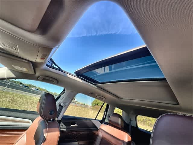 Thumbnail: 2021 Volkswagen Atlas - 32