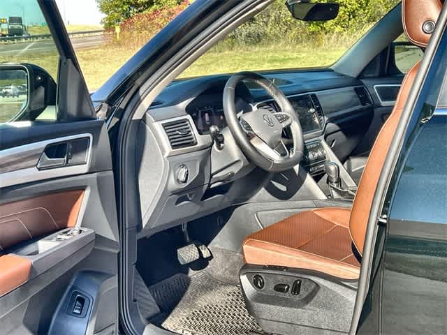 Thumbnail: 2021 Volkswagen Atlas - 3