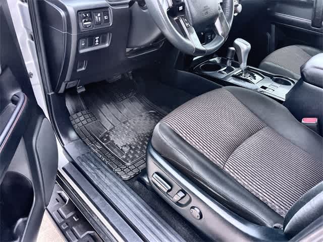 Thumbnail: 2021 Toyota 4Runner - 3