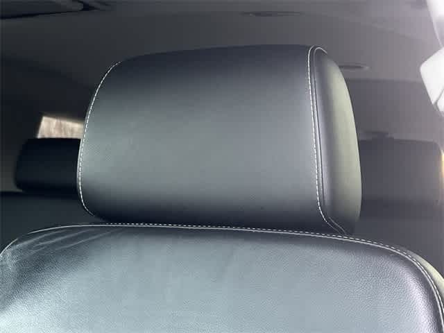 Thumbnail: 2015 Chevrolet Tahoe - 25