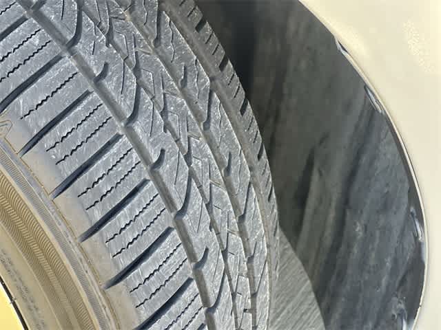 Thumbnail: 2023 Toyota Camry - 23