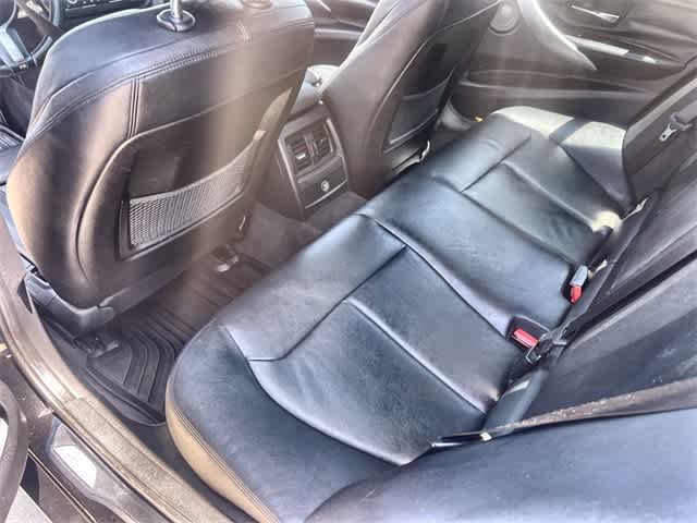 2013 BMW 3 Series 328i 33