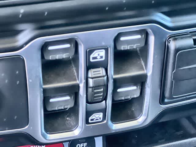 Thumbnail: 2022 Jeep Gladiator - 30