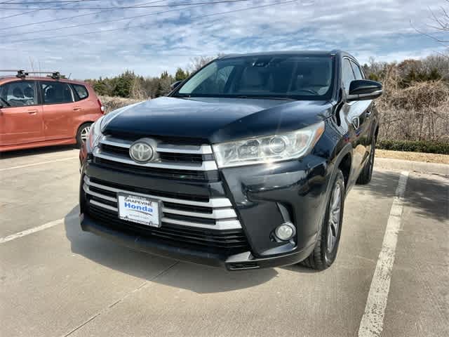 Thumbnail: 2017 Toyota Highlander - 2
