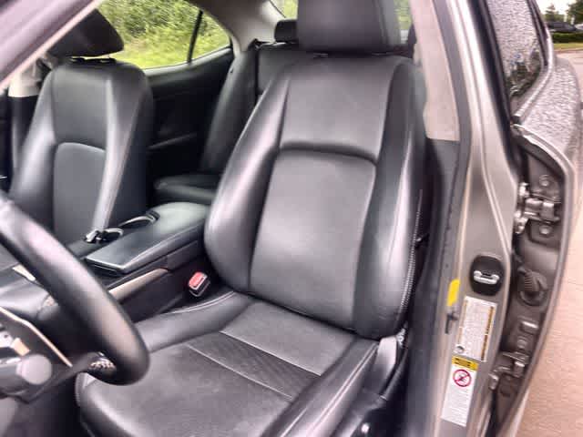 Thumbnail: 2015 Lexus IS - 11